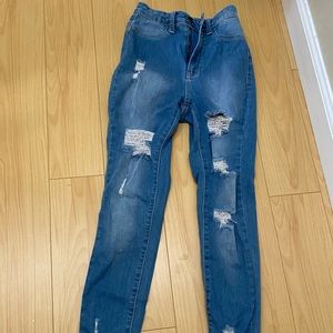Fashion nova distressed  jeans size 1 NEW